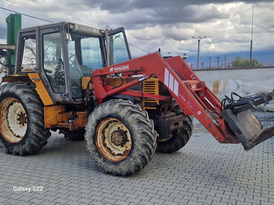 Vând tractor Renault 145.14