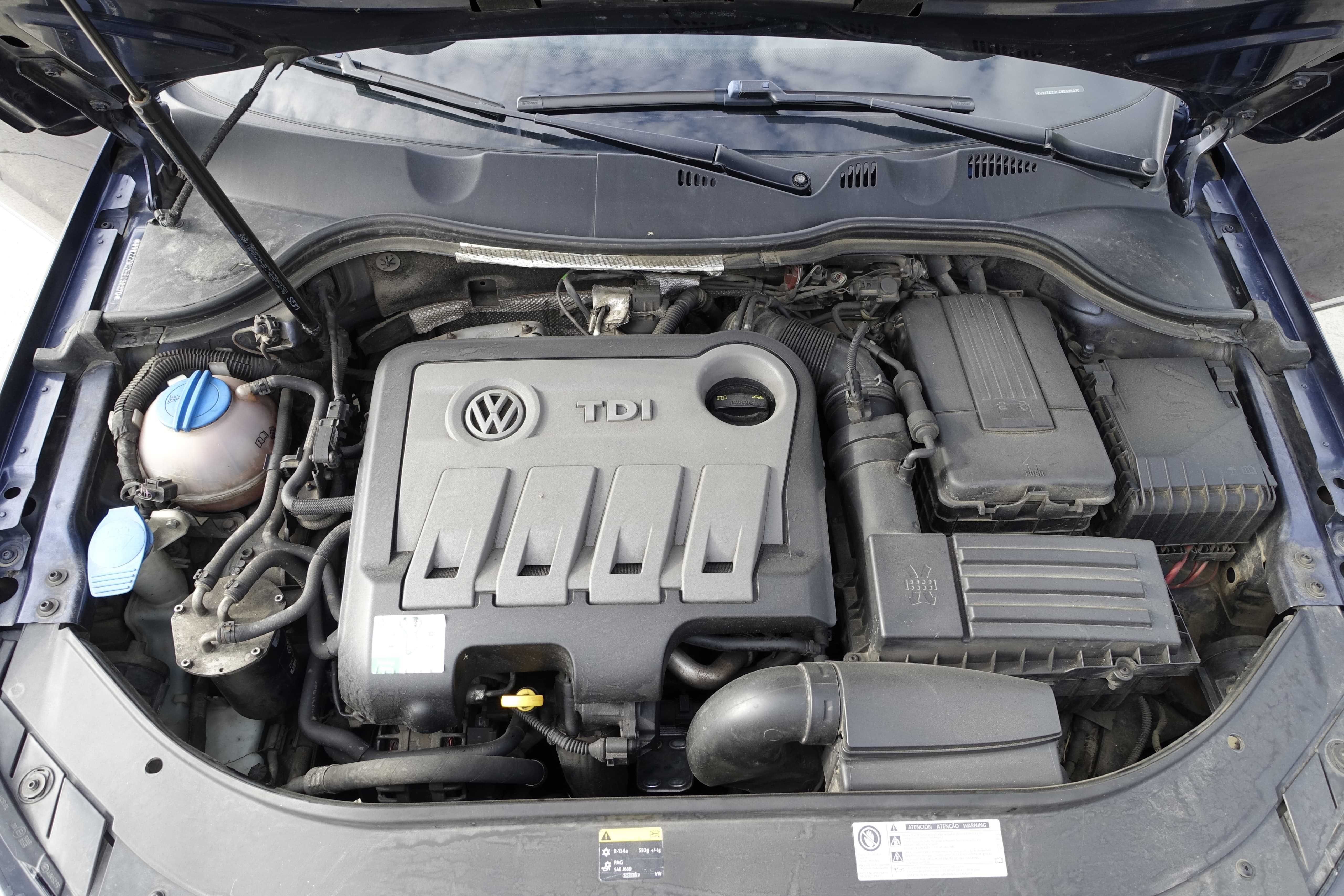 Volkswagen PASSAT B7 2.0TDI 140cp *09.2013*