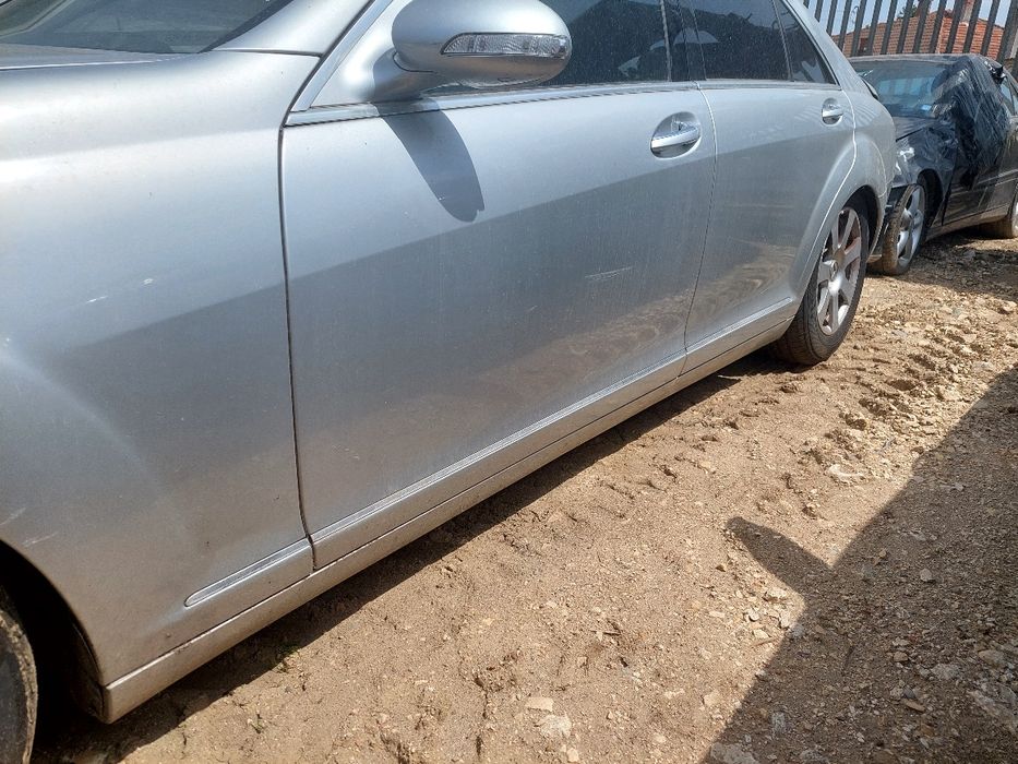 На части W221 Mercedes S320