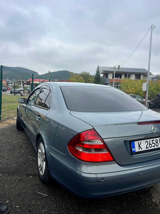 Mercedes Benz E220
