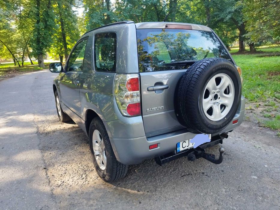 Vând Suzuki Grand Vitara 1.6 benzină, 4x4 , 2007, AC, ESP OFF, 2+1 uși