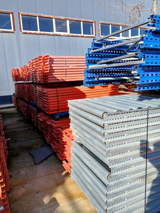 Rafturi metalice de vânzare