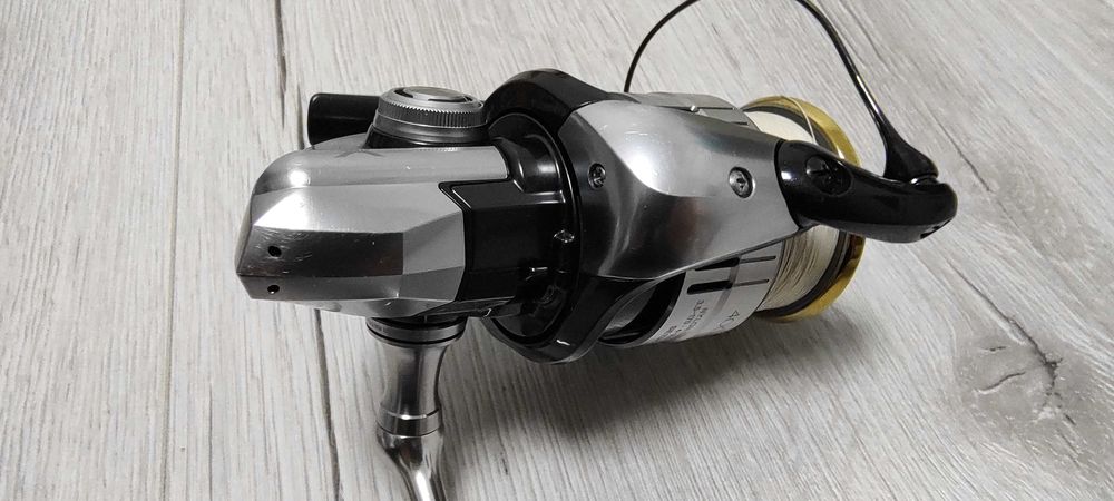 Mulineta Shimano Vanquish 4000 F