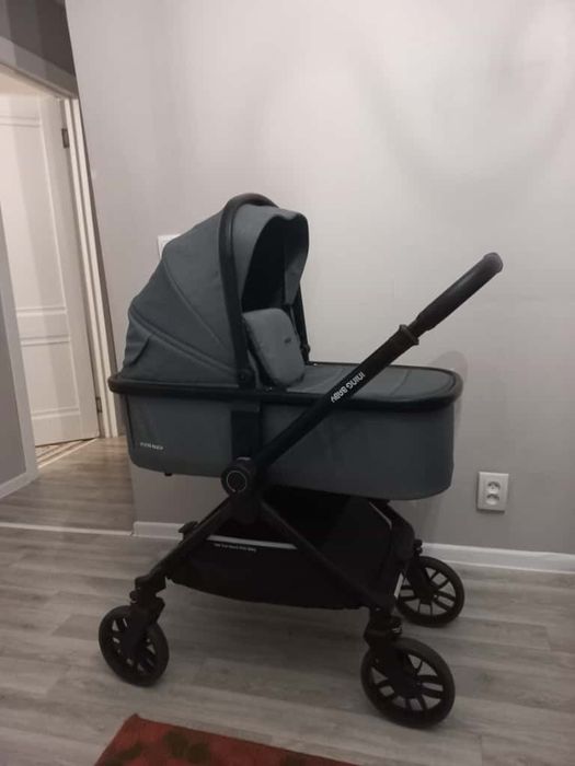 Коляска 2 в 1 ининг беби