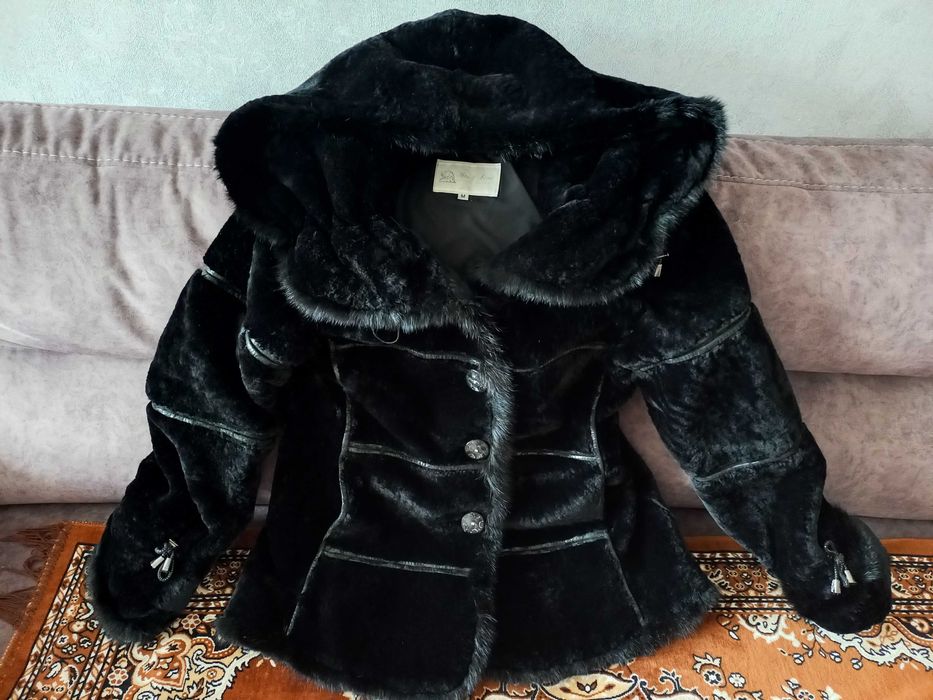 Шуба мутон обработанная норкой