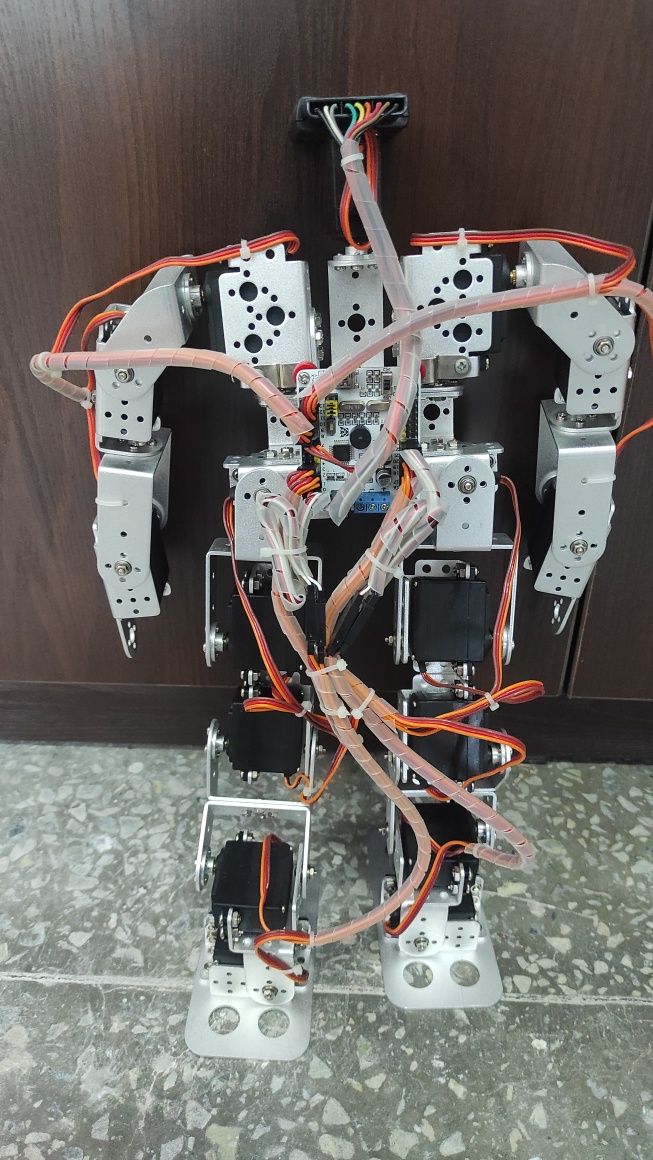 Робот гуманоид Biped Humanoid Robot RC