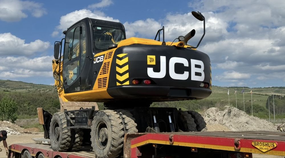 Inchiriez excavator 3/16 tone + basculanta