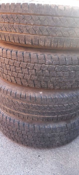 Продам шины с дисками 155/80/14