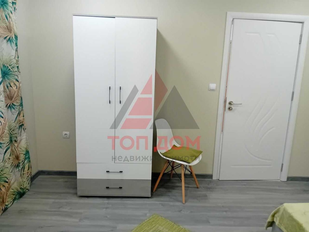 Дава се под наем Тристаен апартамент в Варна, Бриз - 80 кв.м за 663 € - Снимка #7