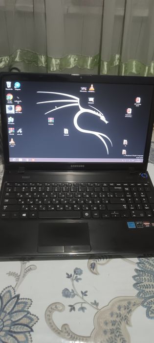 Noutbuk Samsung  NP355E5C-S05RU