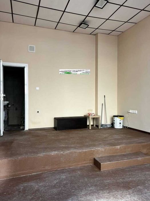 Дава се под наем Магазин в Пловдив, Център - 24 кв.м за 382.5 € - Снимка #1