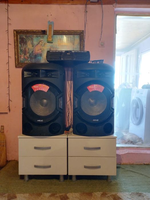 Vand System Boxe Akai Y3