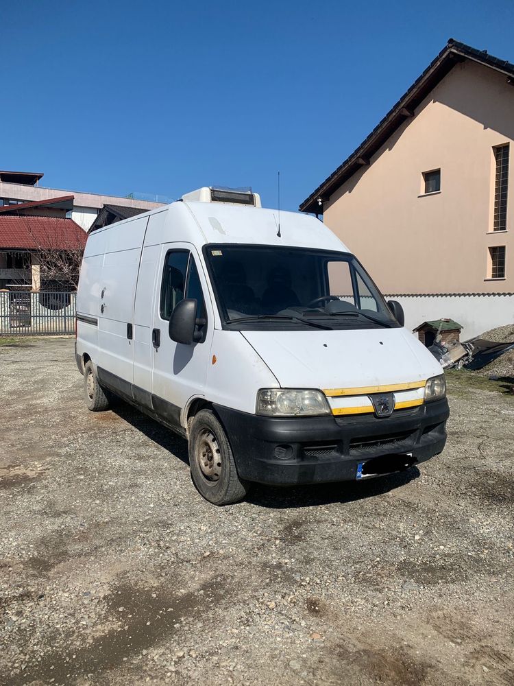 Vand peugeot boxer an 2006 frig itp valabil 1 an