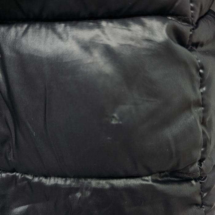 Късо зимно яке черен цвят М размер с естествен косъм