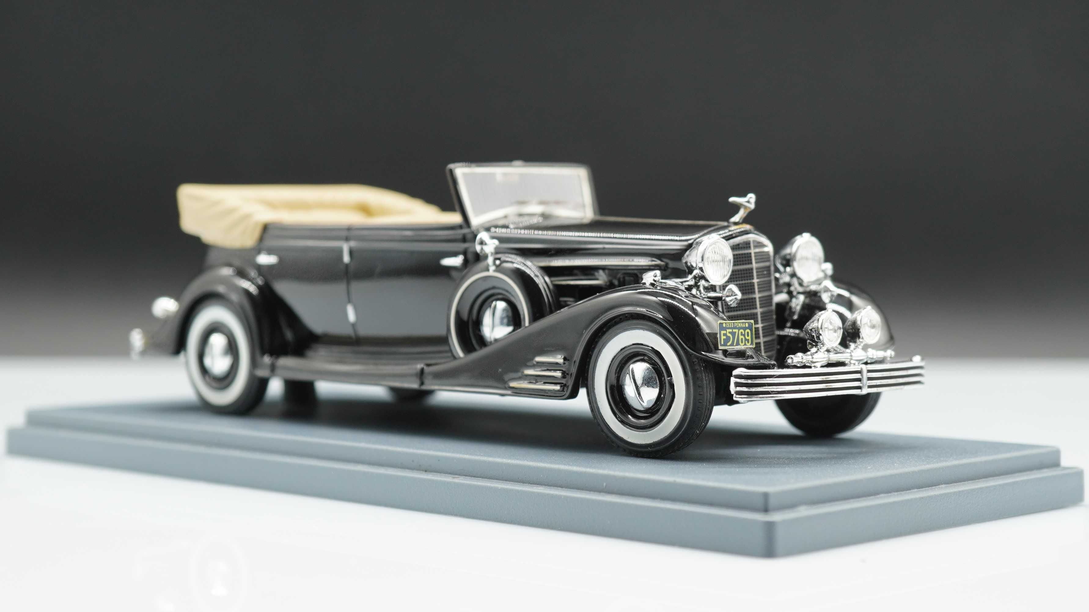 1933 Cadillac  Fleetwood Phaeton open - NEO 1/43