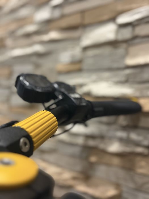 Продавам Vsett10+