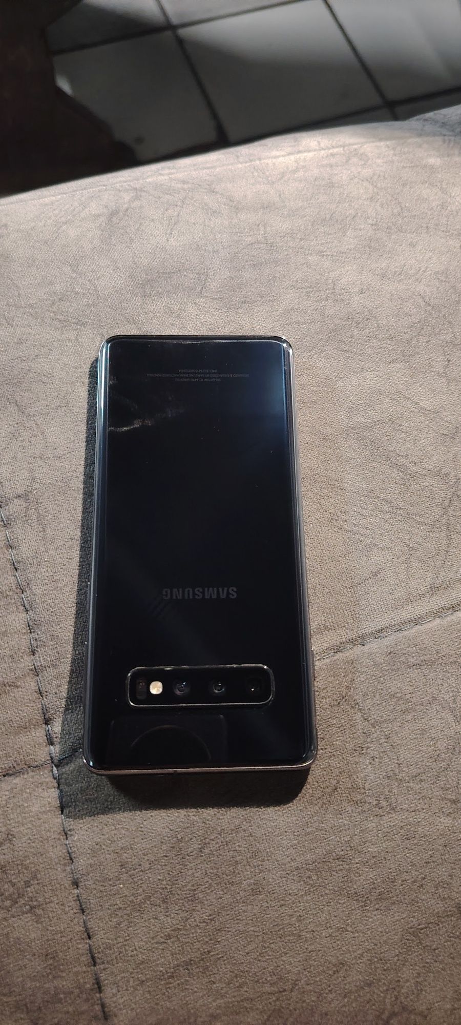 Samsung s 10 sotiladi