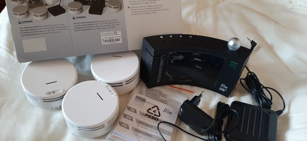 Set detector de fum cu alarma luminoasa si vibratii