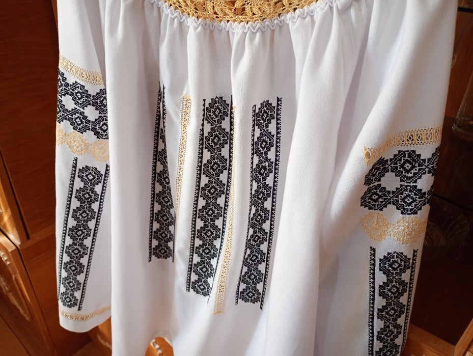 Camasa traditionala dama