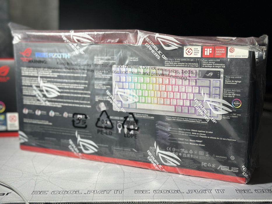 Asus rog Azoth wireless white snow switch