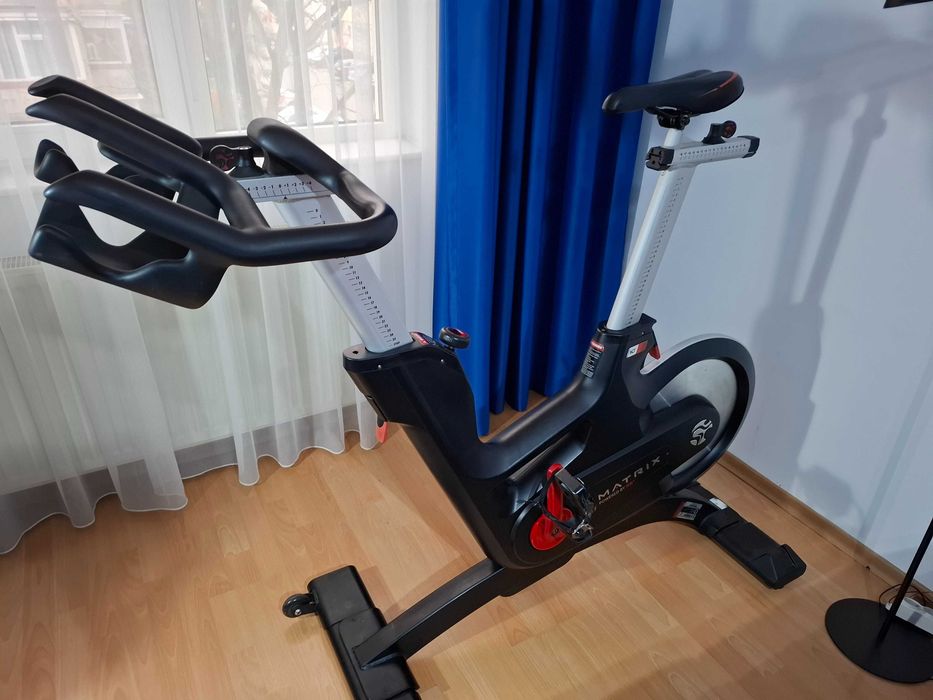 Bicicleta profesionala cycling / spinning Matrix IC7