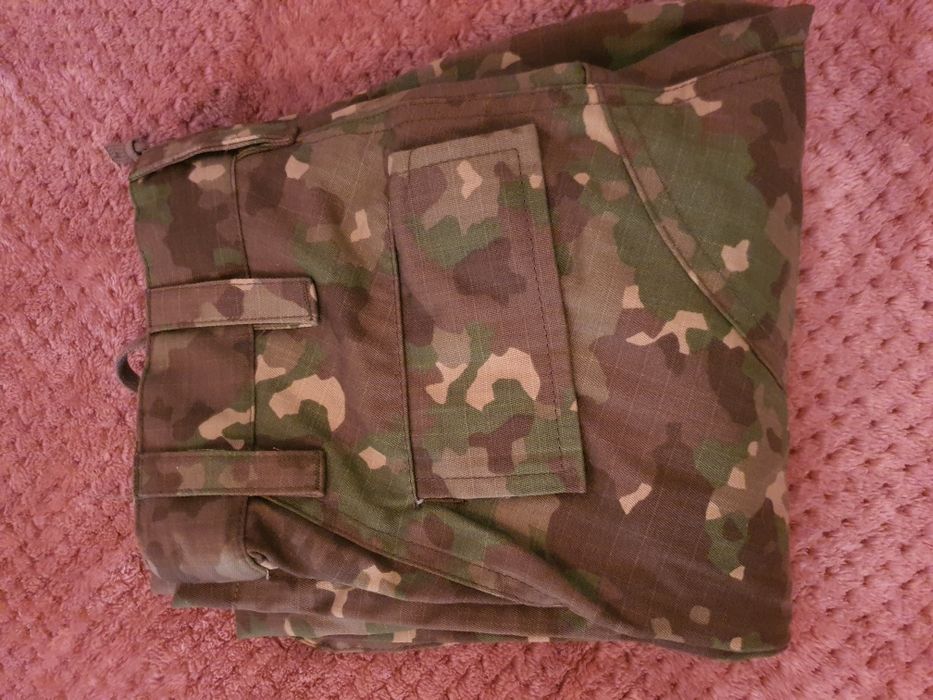 Pantaloni 2 buc noi cu eticheta