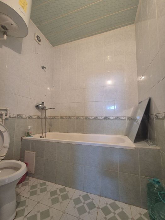 Сдаётся 2х ком квартира на 4 этаже,Семье,ор:Горгаз, 17 школа