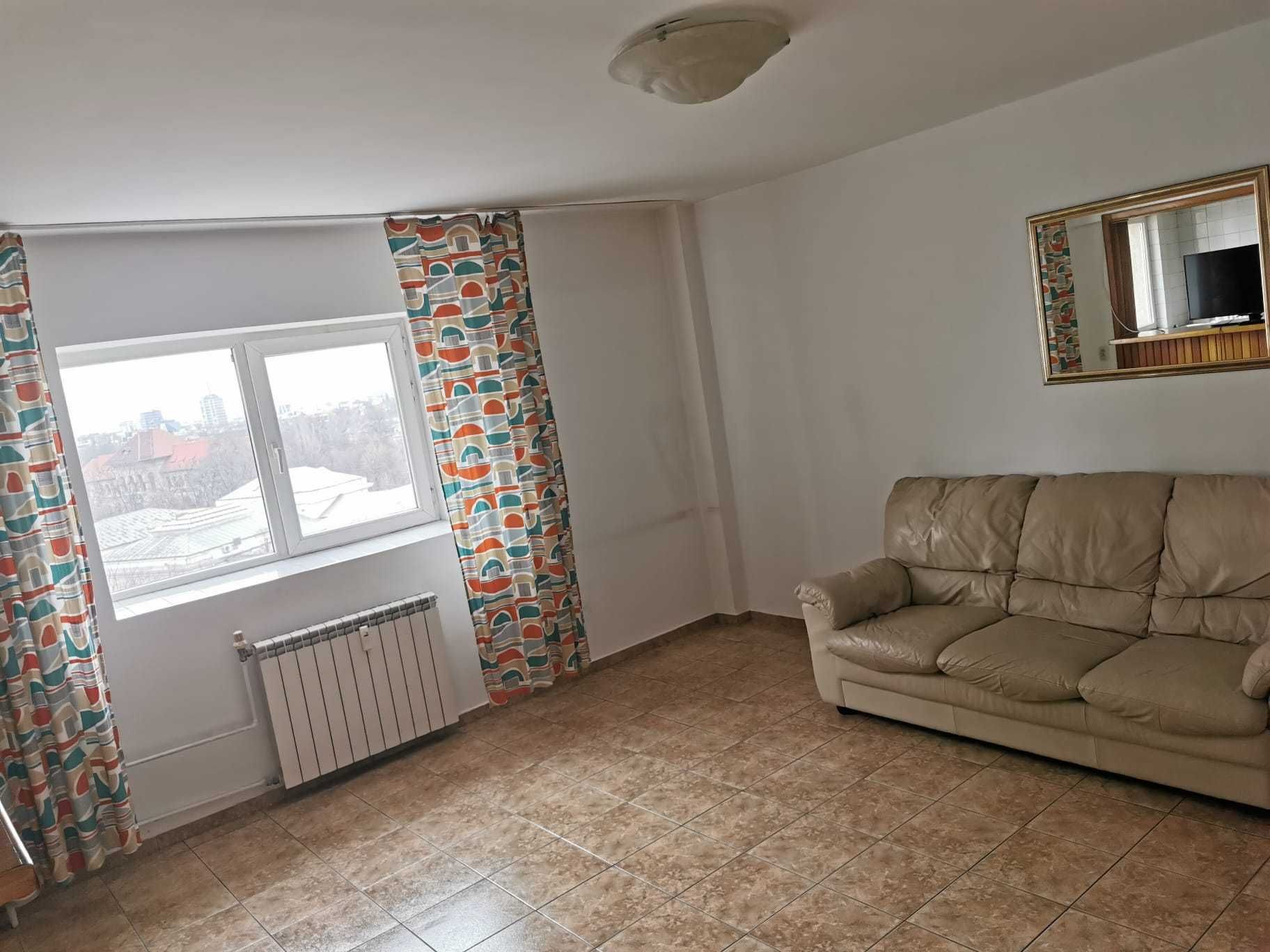 2 camere apartament de inchiriat Piata Victoriei