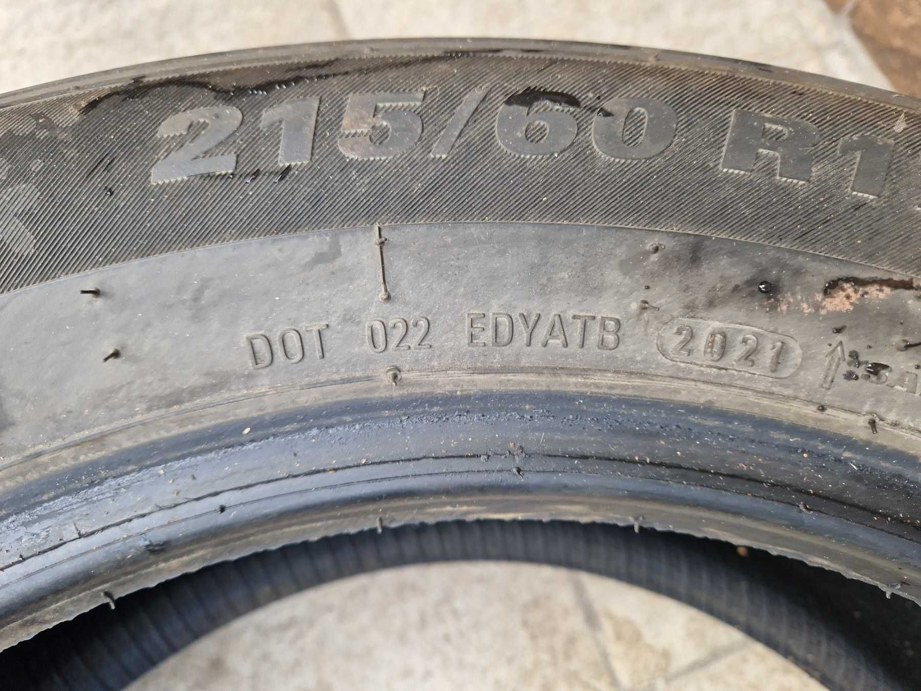 Зимни гуми  - KUMHO 215/60/ R17 - като нови!