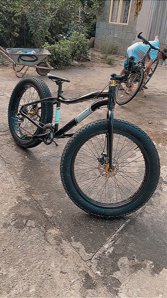 Bicicleta fat bike totem recent adusa din germania