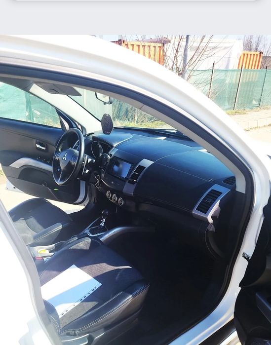 Mitsubishi Outlander 2011 4x4 automat