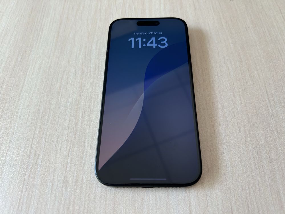 Продаавам Apple iPhone 15 Pro 128GB
