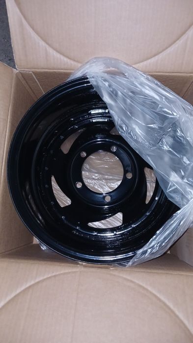 Продам КОМПЛЕКТ из 5 НОВЫХ дисков