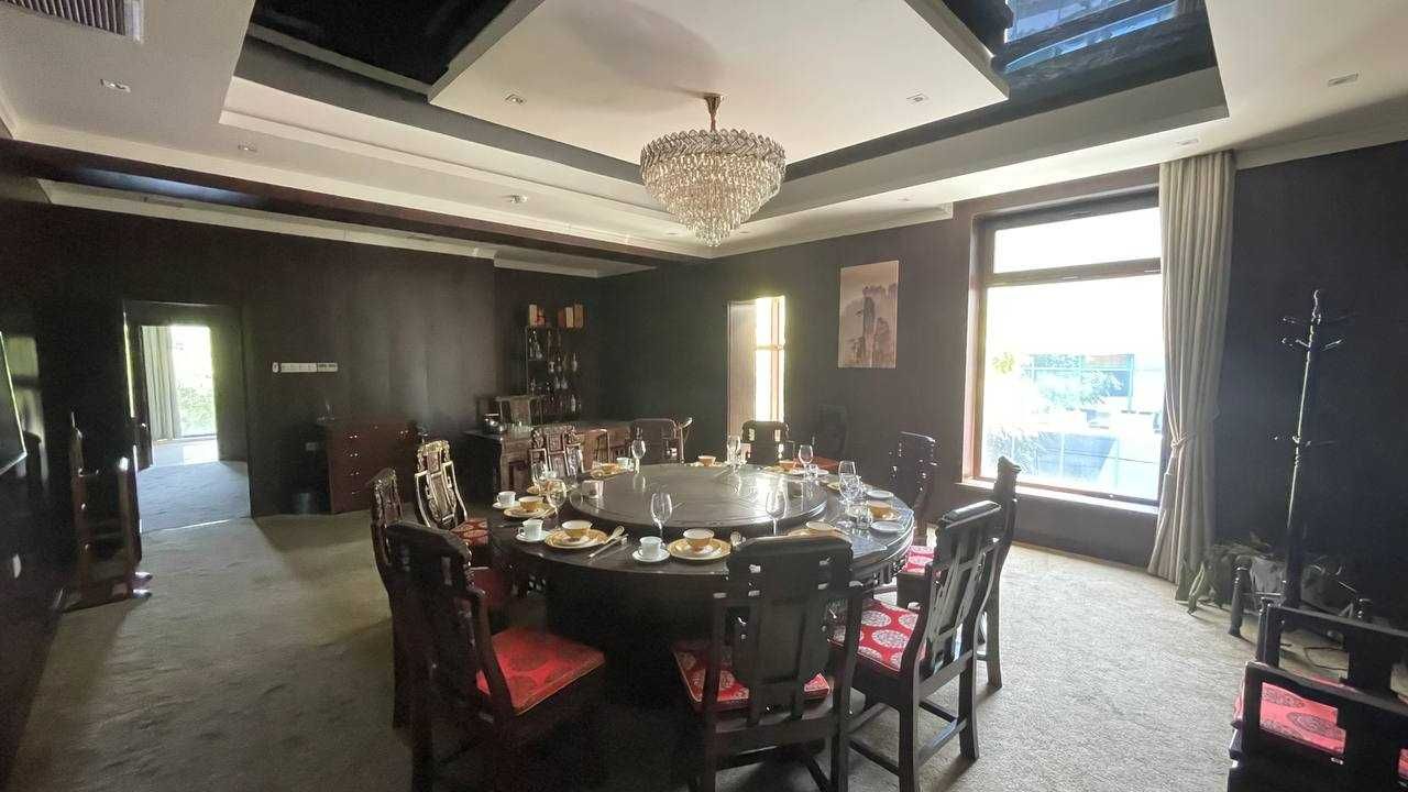 Сдам здание 1280м2 вдоль дороги Госпитальный Мирабад Avenue, Ойбек RR