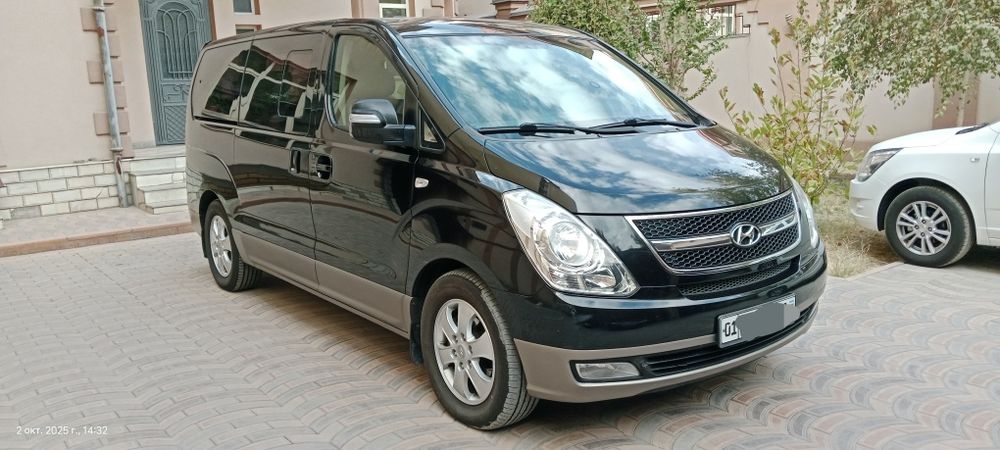 Hyundai Grand Starex