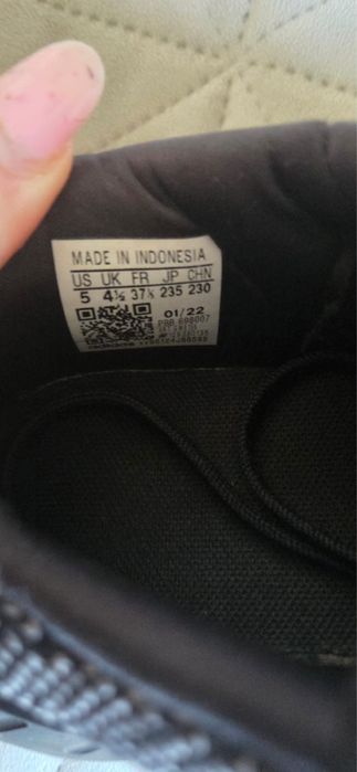 Adidasi Adidas marimea 37 1/3