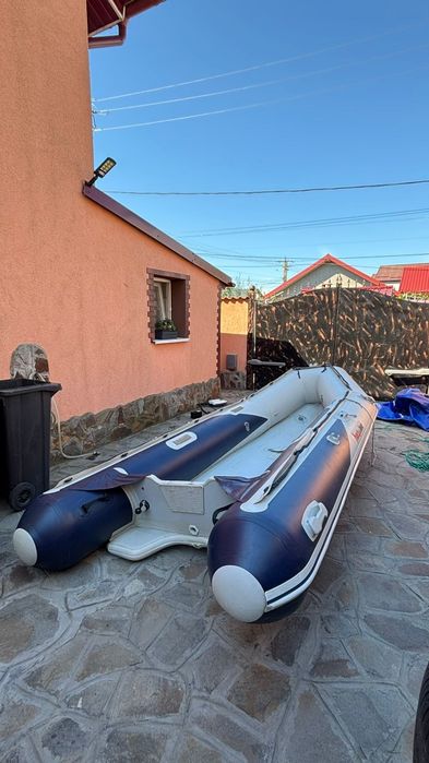 Barcă Honda t38 motor si sonar