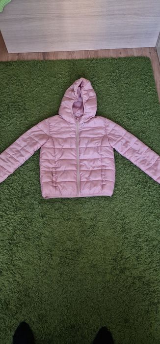 Олекотено яке за момиче