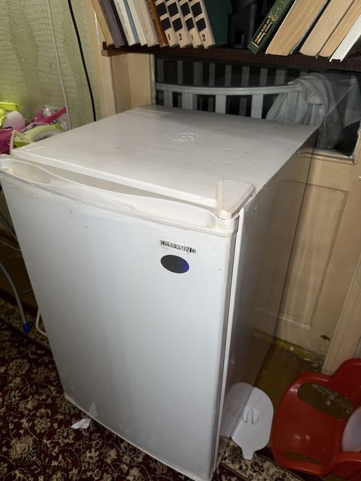 Холодильник, мебель, велосипед