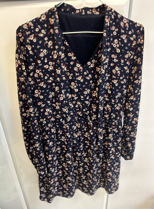 Rochie vaporoasa M / 38 / 10 • Foarte buna • Etic