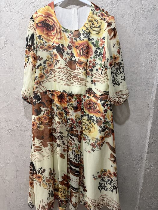 Разгрузка гардероба платья 48-50