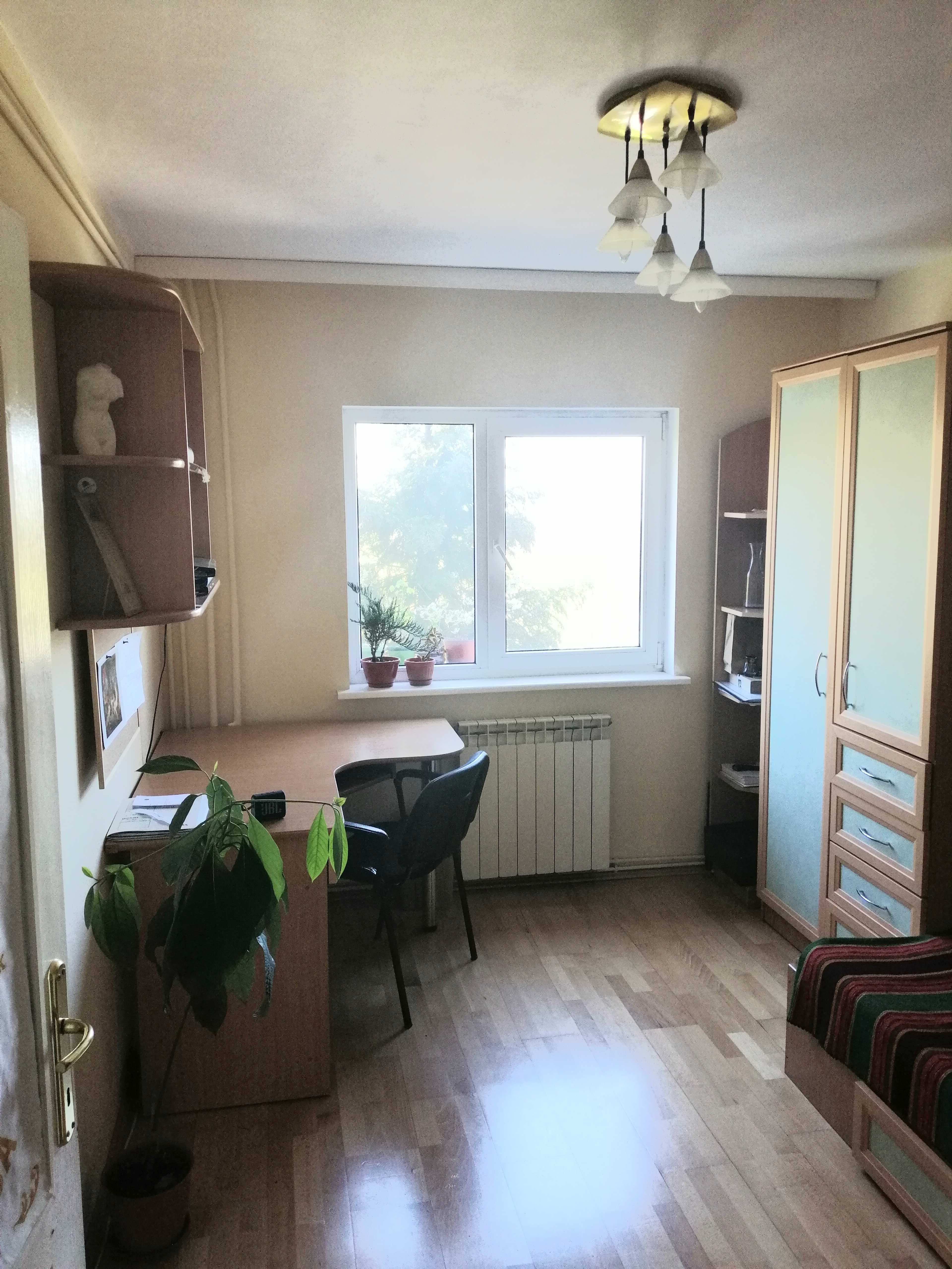 Dau in chirie apartament 4 camere, Cluj-Napoca, Zorilor, Dima