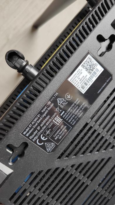 Router wireless ASUS RT-AC66U B1 Gigabit Dual Band AC1750 USB 3.0