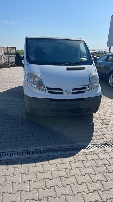 Dezmembram Renault Trafic 2.0 diesel din 2009