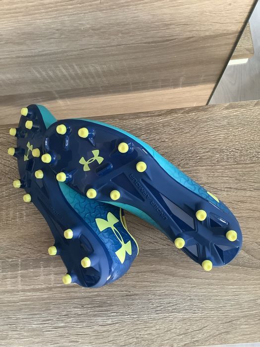 UNDER ARMOUR, оригинални бутонки, нови