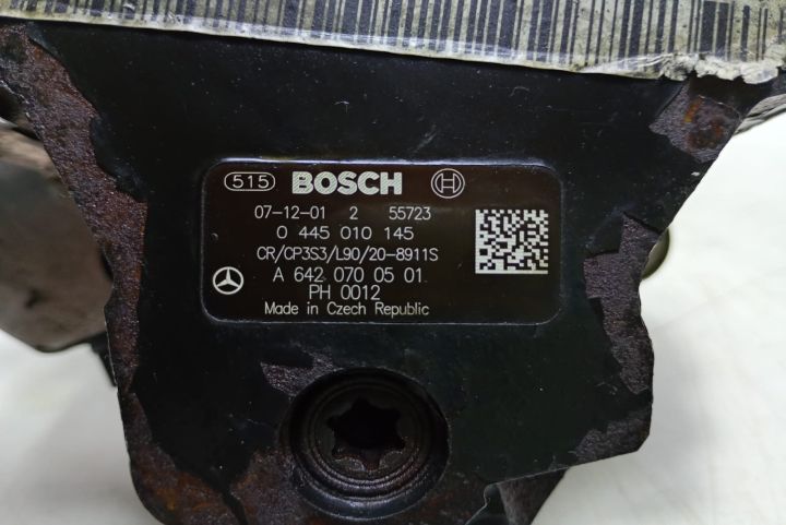 Pompa inalta 3.0 cdi A6420700501 Mercedes-Benz C-Class W204/S204