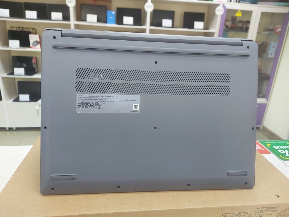 Новый Lenovo Slim 3 (Core i5-1335u, 16 Gb DDR4, 512 Gb SSD)
