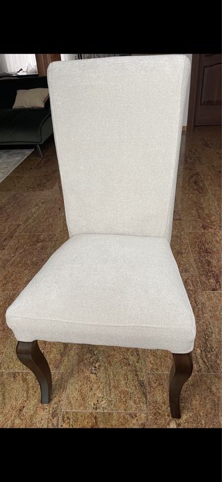 Scaune tapitate bucle marunt lemn masiv