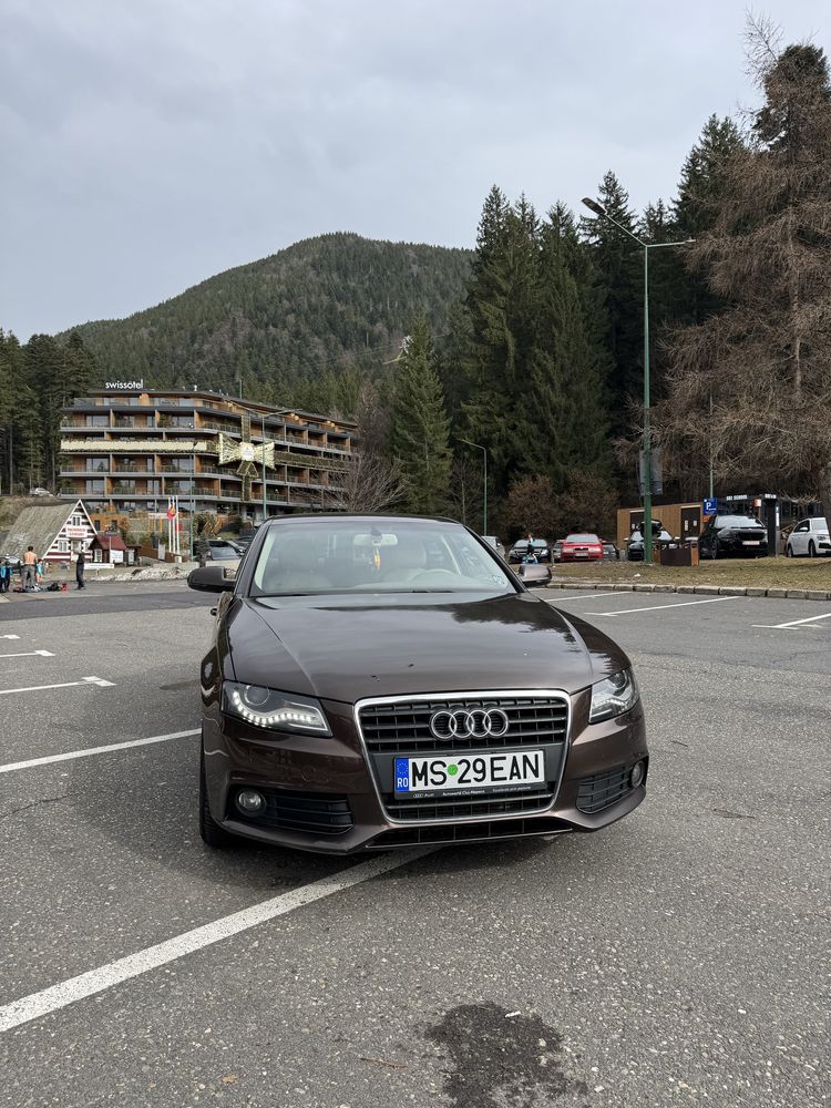 Audi A4 B8, 2.0TDI, bi-xenon, interior piele bej