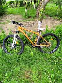 Bicicleta mountain bike rock shox